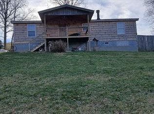 207 Lone Holly Ln, New Tazewell, TN 37825