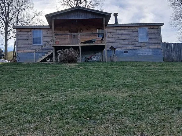 207 Lone Holly Ln, New Tazewell, TN 37825