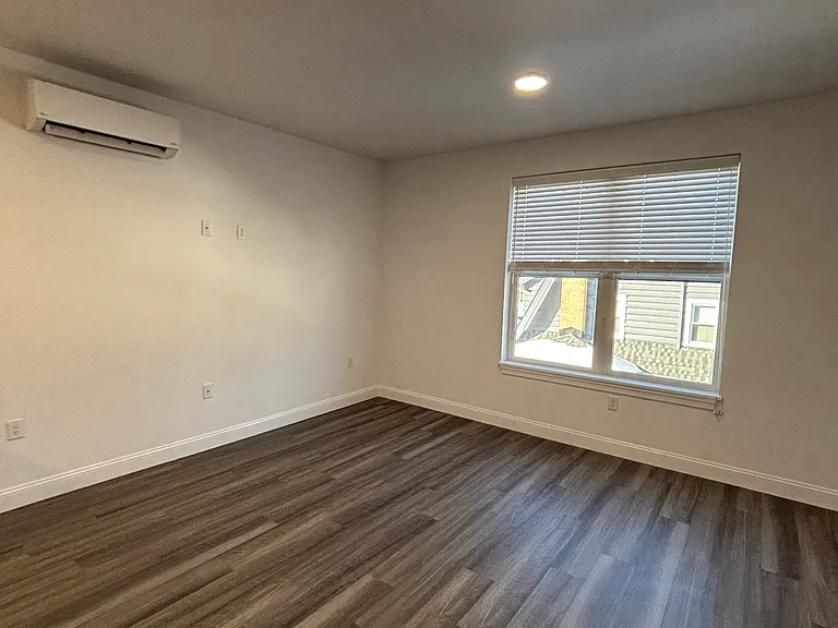1790 Springfield Ave #103 — Photo 9