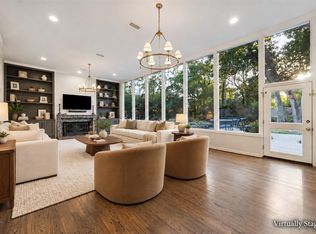 14 Stonegate Dr, Houston, TX 77024