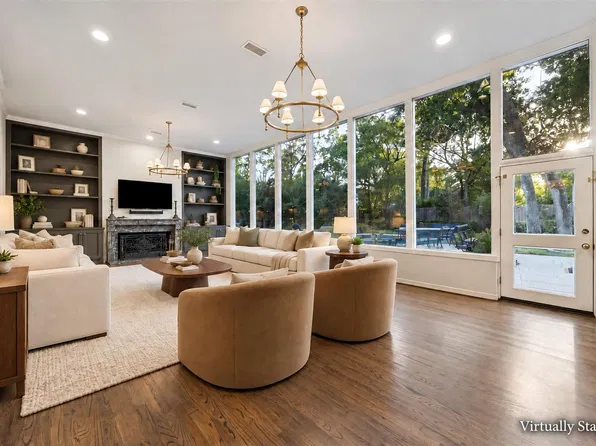 14 Stonegate Dr, Houston, TX 77024