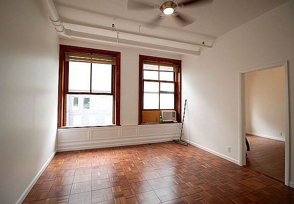 5th image of 101 W 18th St APT 5F