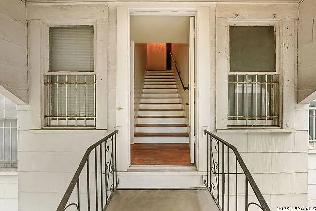 217 Castillo Ave #2 — Photo 10