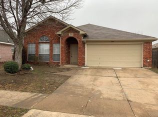 7004 Rovato Dr, Arlington, TX 76001