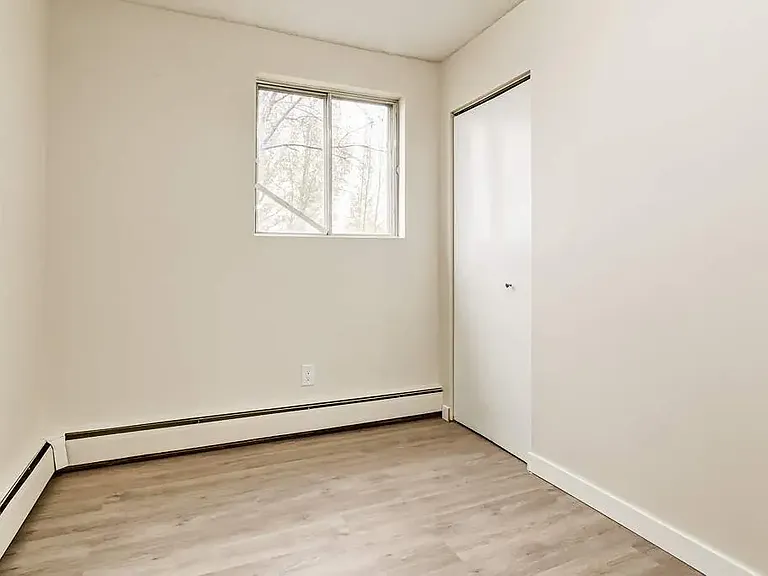 2702 48th Ave — Photo 24