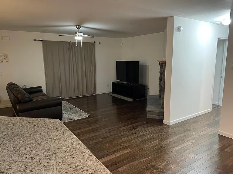 190 Market Ln — Photo 7