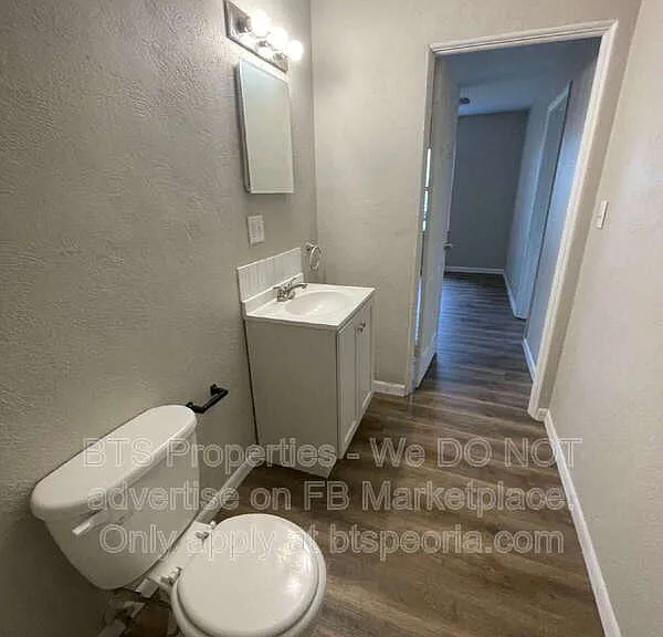 119 Vanburen Ct #2 — Photo 6