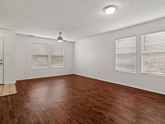3rd image of 2217 Bradford Pear Dr