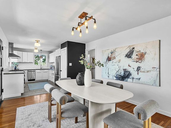 4th image of 6647 Bell Ct