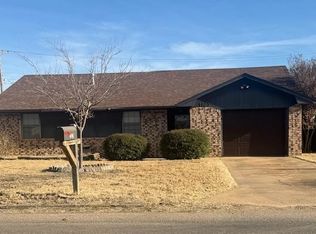1123 E Katy Dr, Altus, OK 73521