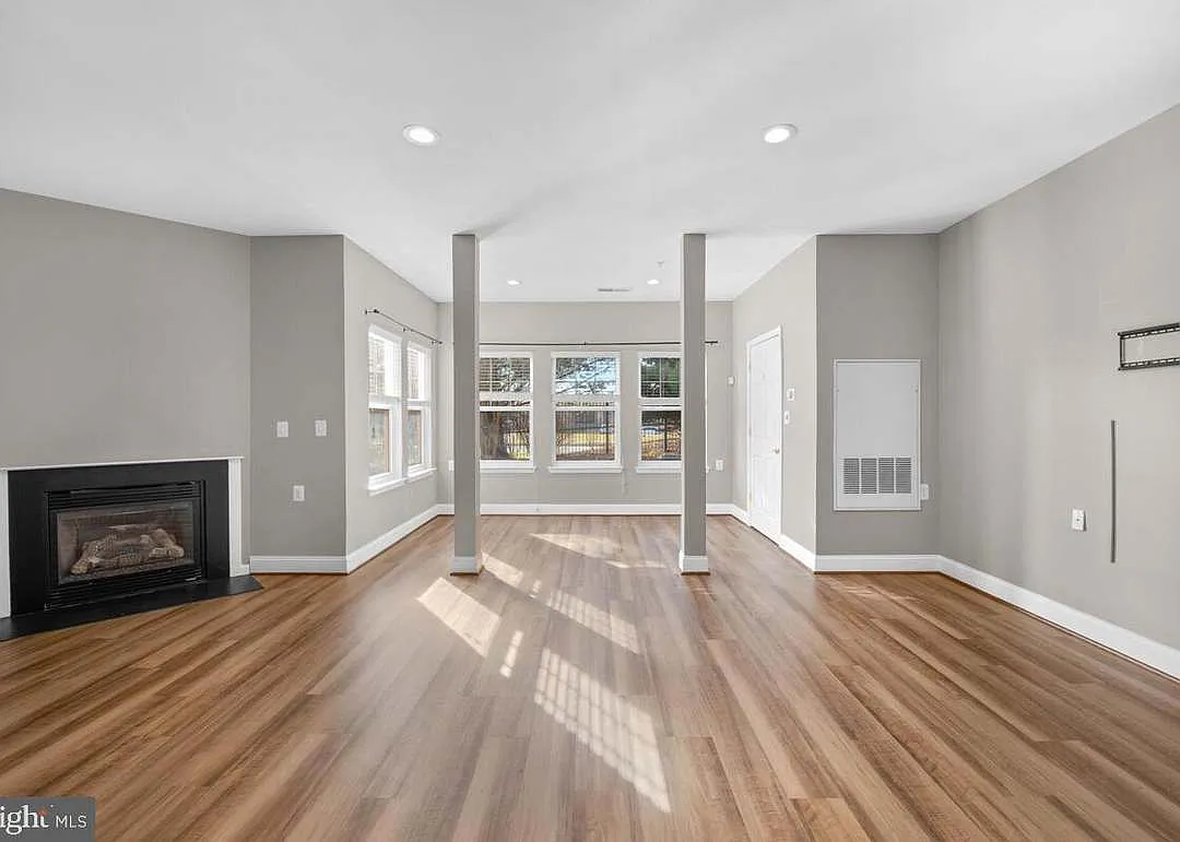 3 bed, 1571 sqft, $2,700 — Photo 3
