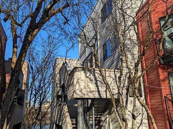 2nd image of 730 E Naito Pkwy #35