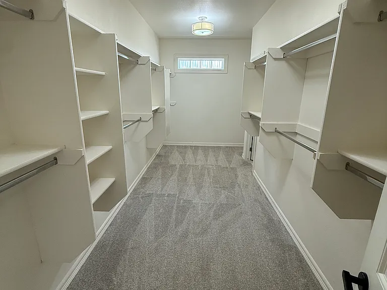 7160 S 49th West Ave — Photo 8