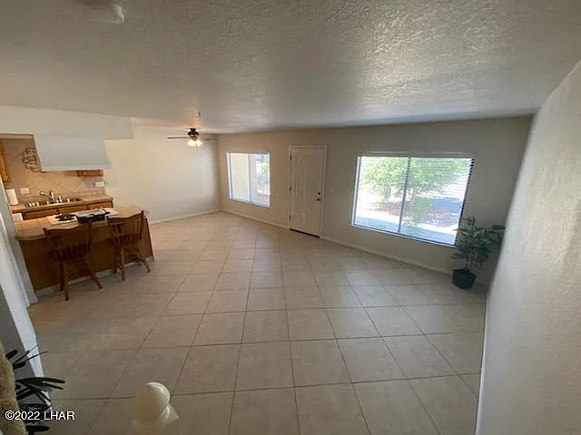 929 Genoa Dr — Photo 6
