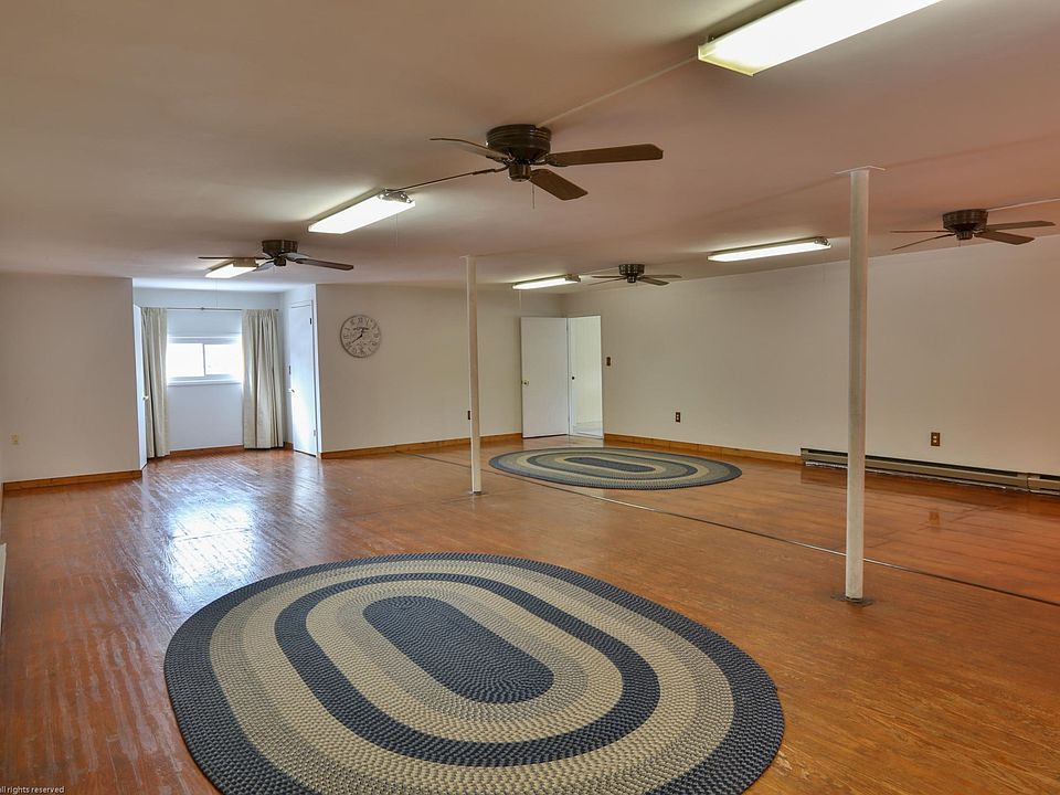 Living Room/ Dining Room