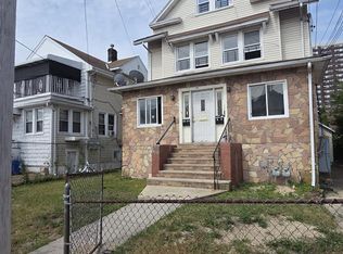 329 Beach 29th St, Far Rockaway, NY 11691