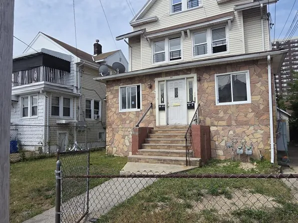 329 Beach 29th Street, Far Rockaway, NY 11691