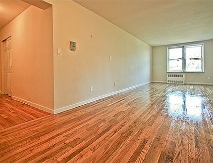 2nd image of 142-04 84th Dr