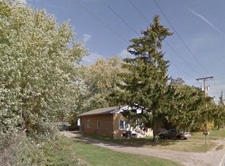 1748 Riverside Rd, Benton Harbor, MI 49022