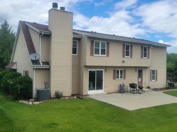 11705 West Howard AVENUE, Greenfield, WI 53228