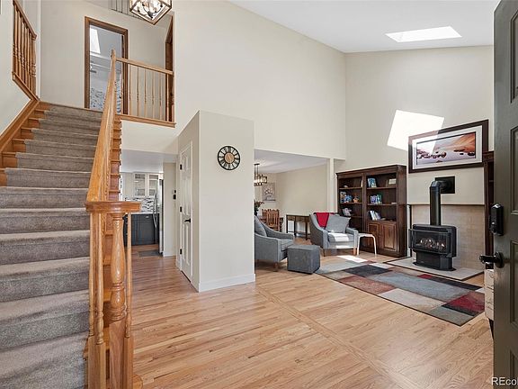3rd image of 407 Defrance Drive
