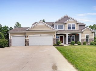 3555 Westhampton Ct NE, Grand Rapids, MI 49546