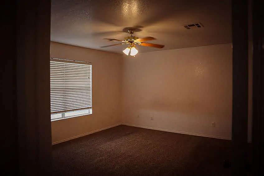 5208 Bridle - 1 — Photo 4