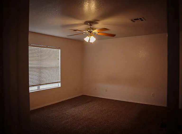 5208 Bridle Dr — Photo 4