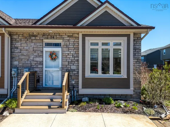 24 Cabernet Ct, Halifax, NS B3T 0E4