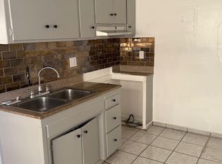 7657 Sepulveda Blvd, Van Nuys, CA 91405