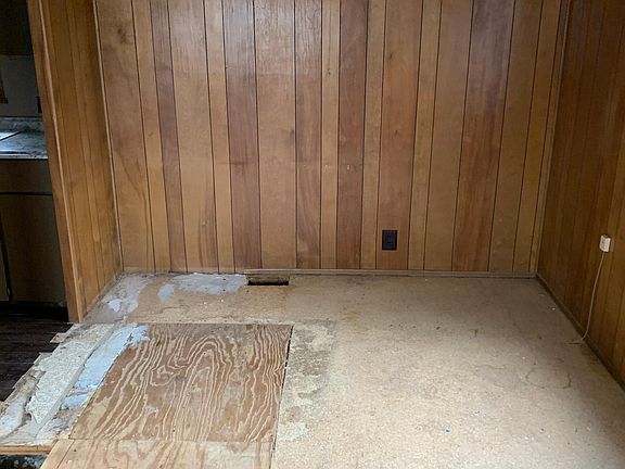 4th image of 740 Grieves Ln