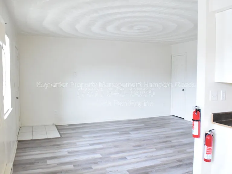 4670 Kincaid Ave #F — Photo 5