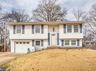904 McIver Dr, Waldorf, MD 20602