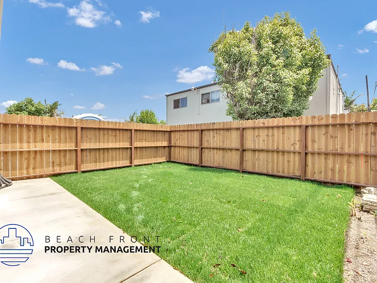 1931 Pomona Ave — Photo 25