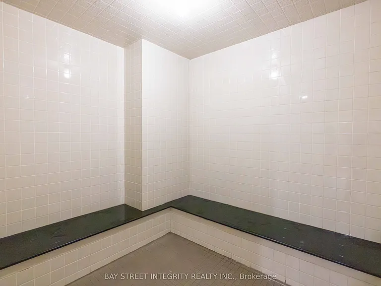 5740 Yonge St #1510 — Photo 30