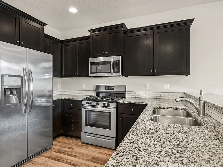 20519 SE Cameron Ave — Photo 4