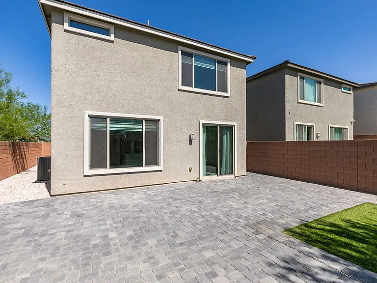 10303 Dallington St — Photo 50