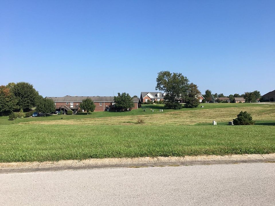 2nd image of 106 Battlefield Cir