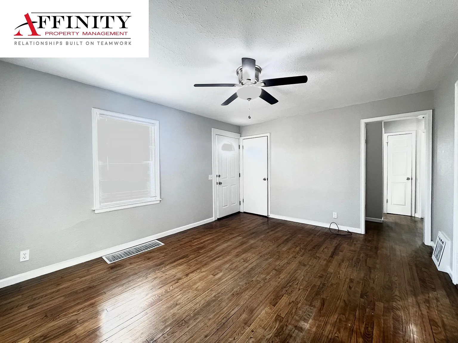 2 bed, 1000 sqft, $1,650 — Photo 4