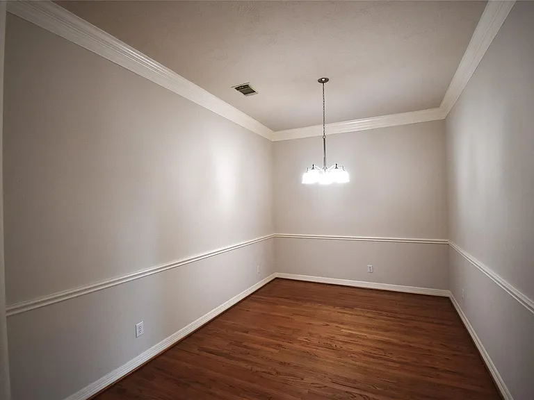 2835 Briarhurst Park — Photo 5