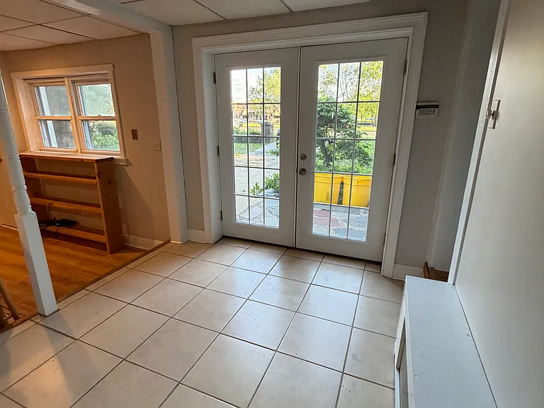 254 Sloan Ave — Photo 18