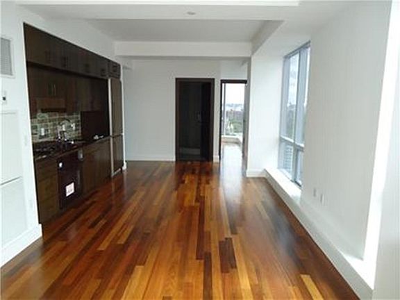 4th image of 150 Myrtle Ave APT 1806