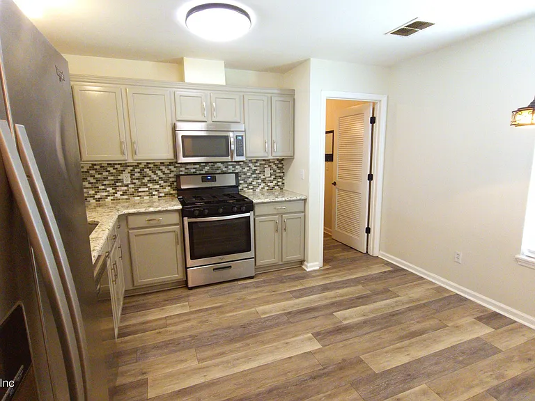 11155 Stanley Steamer Ln — Photo 5