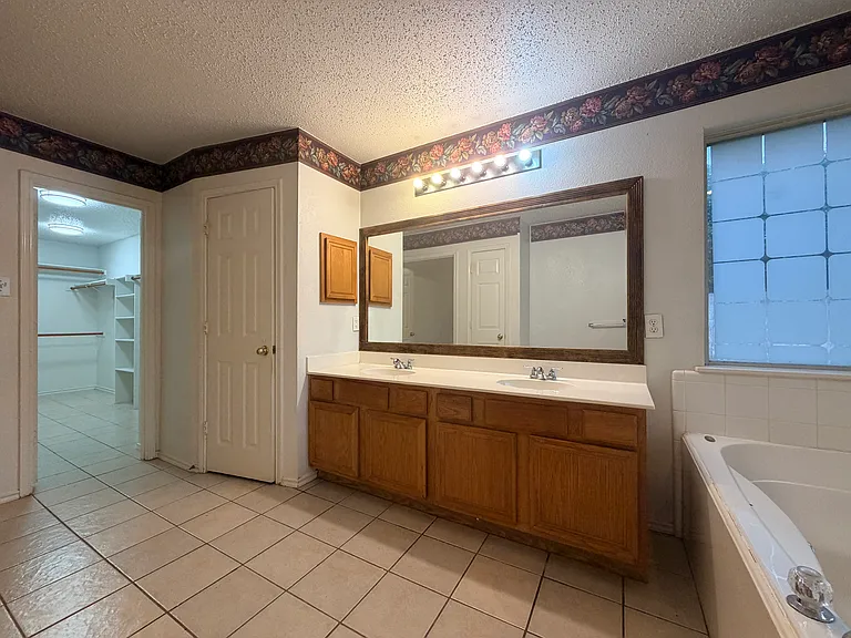1023 Bonanza Dr — Photo 36