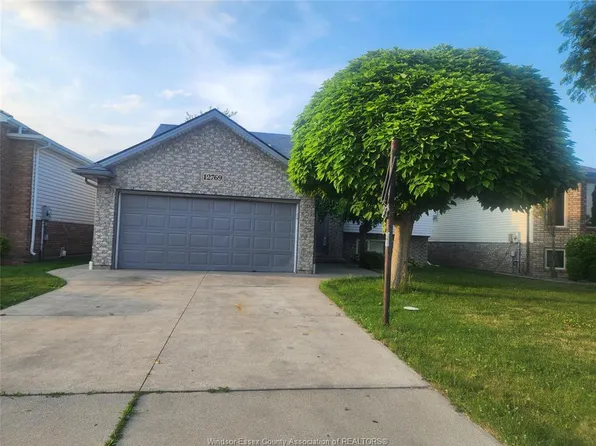 12769 Lemire St, Tecumseh, ON N8N 4V9