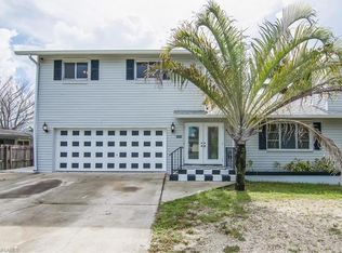 4955 Barcelona Cir, Naples, FL 34112