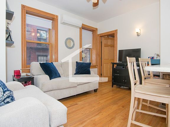 2nd image of 97 Myrtle St APT 4