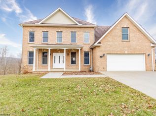 504 Vantage Dr, Morgantown, WV 26508