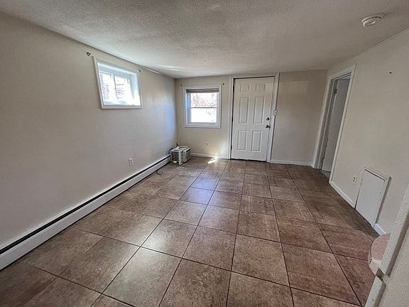 2nd image of 3160 Woodward St #2