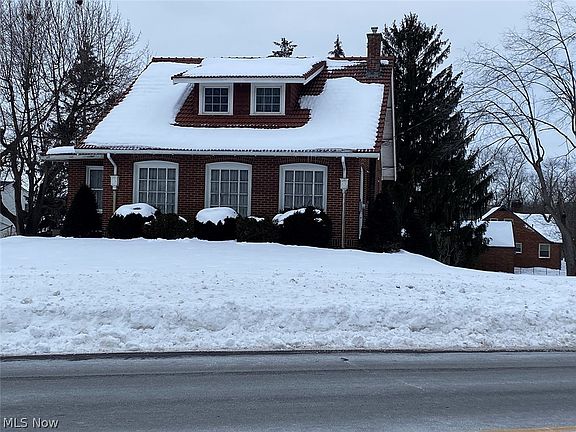 4th image of Pittsburg Ave NW